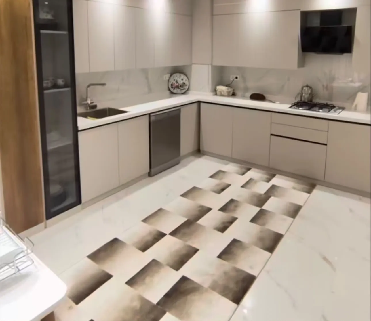 Mermer banyo tezgahı ve denizlik uygulaması — Antalya